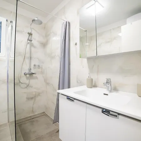 Luxury Karigo 5 Apartmán