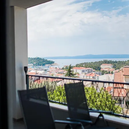 Luxury Karigo 5 Appartement *