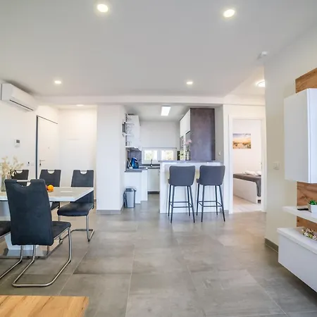 Luxury Karigo 5