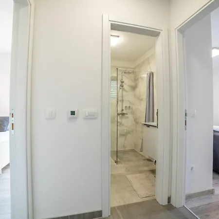 Luxury Karigo 5 Apartmán